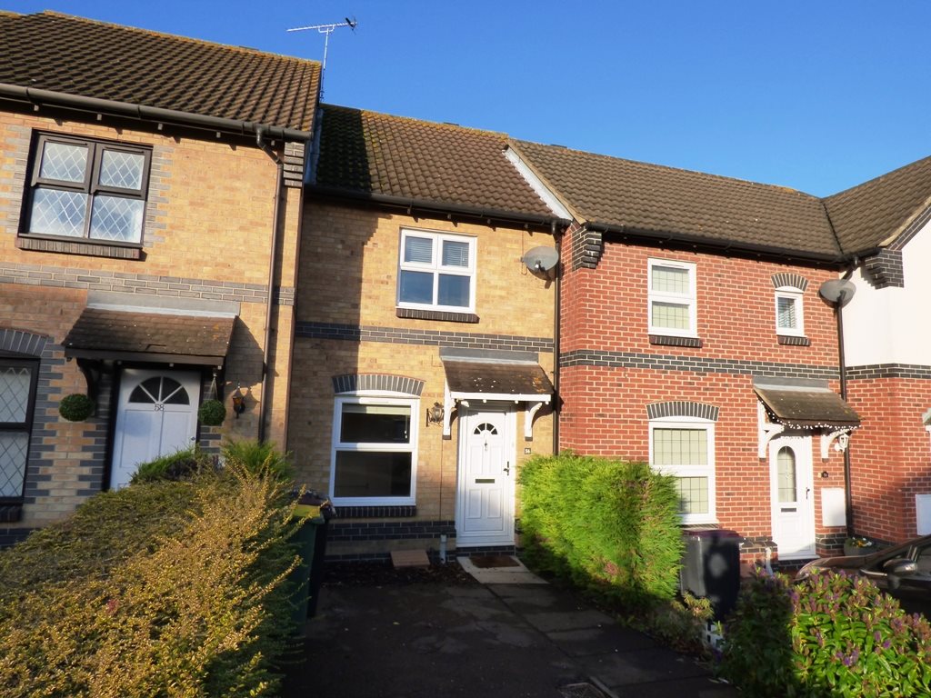 2 bed terraced house to rent in Langham Drive, Rayleigh, SS6 